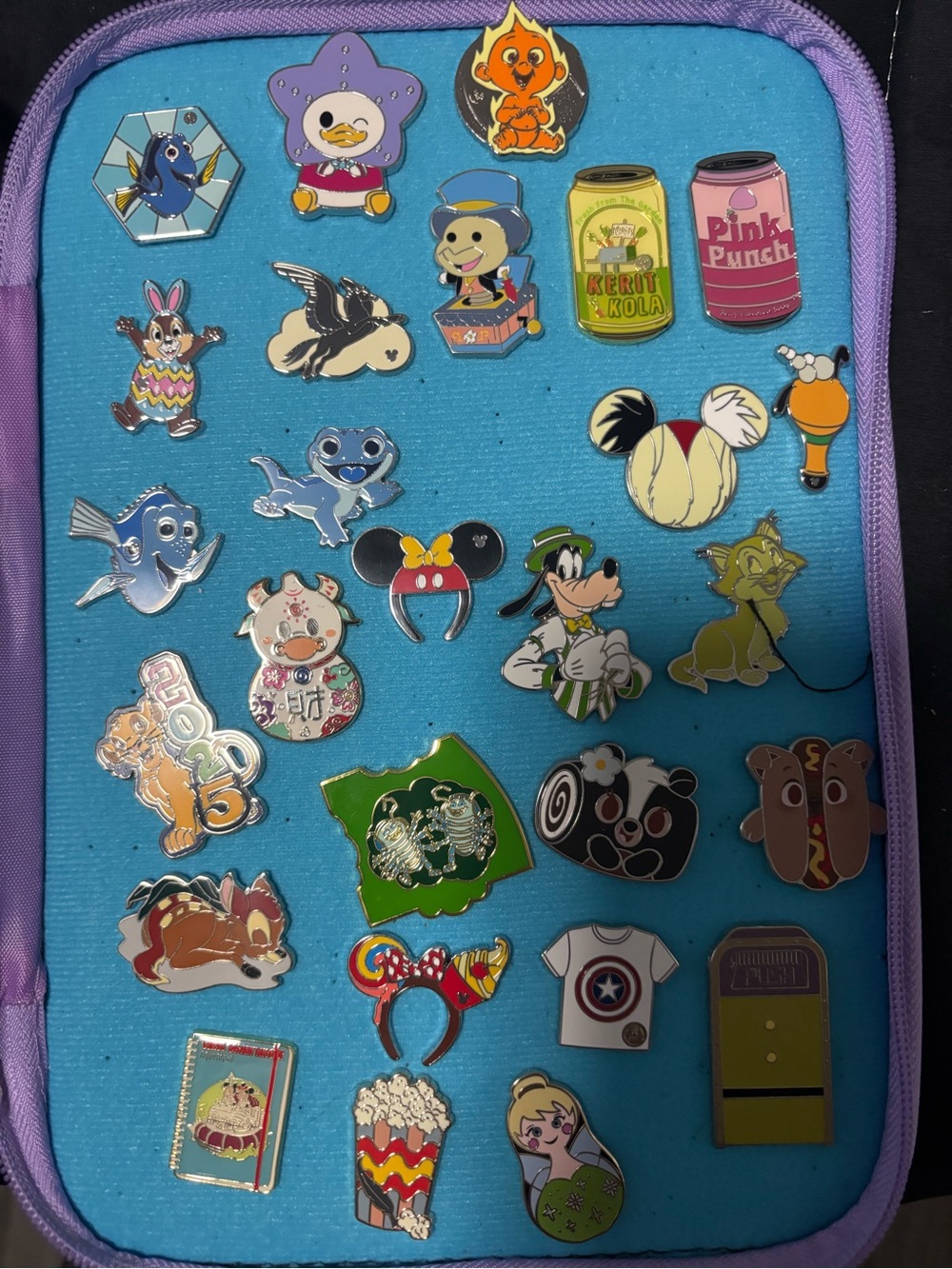 DISNEY PINS!!